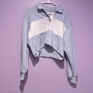 Blue and white crew neck sweatshirt